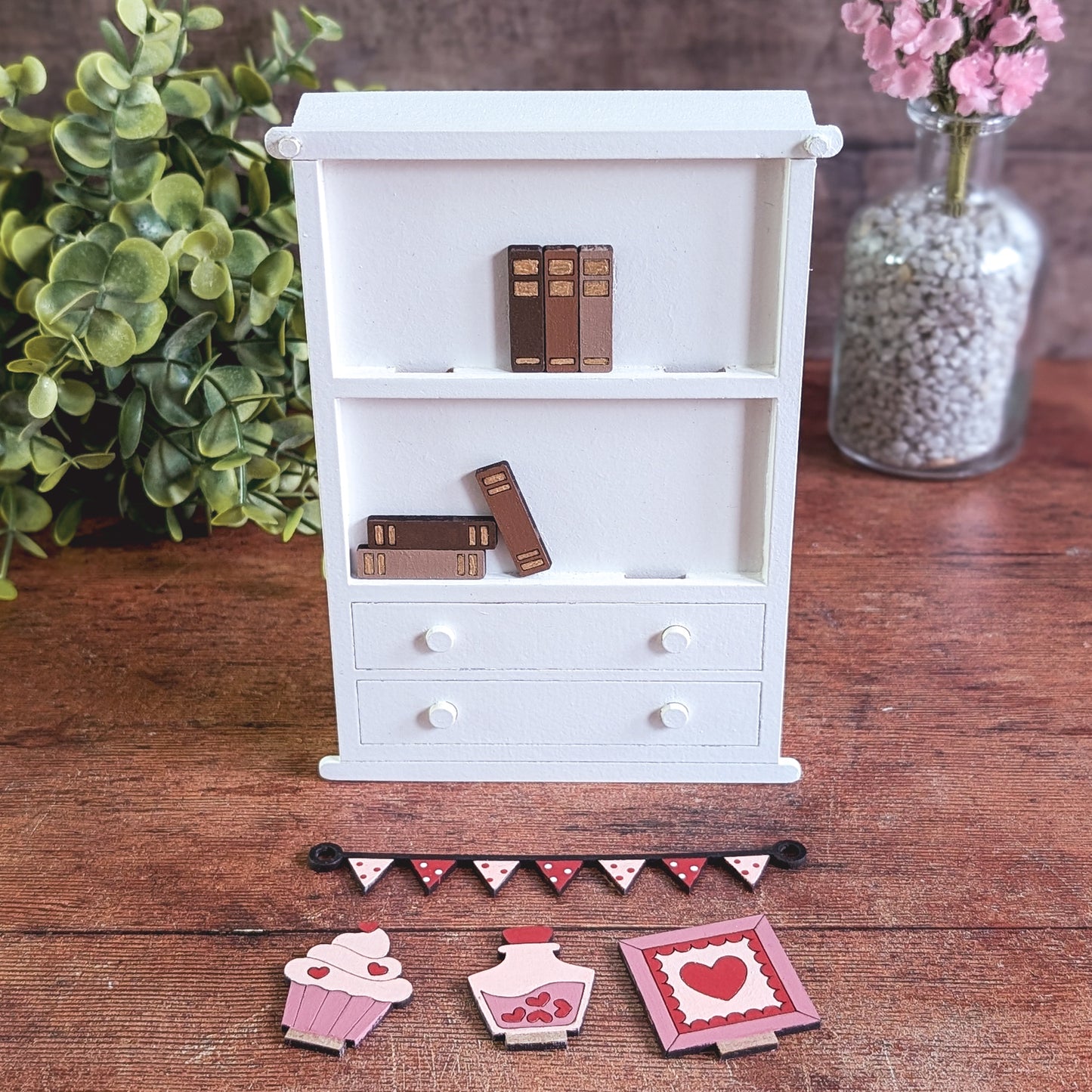 Interchangeable bookcase with Valentine's set